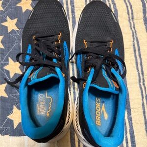 Brooks Black and Blue Athletic Sneakers